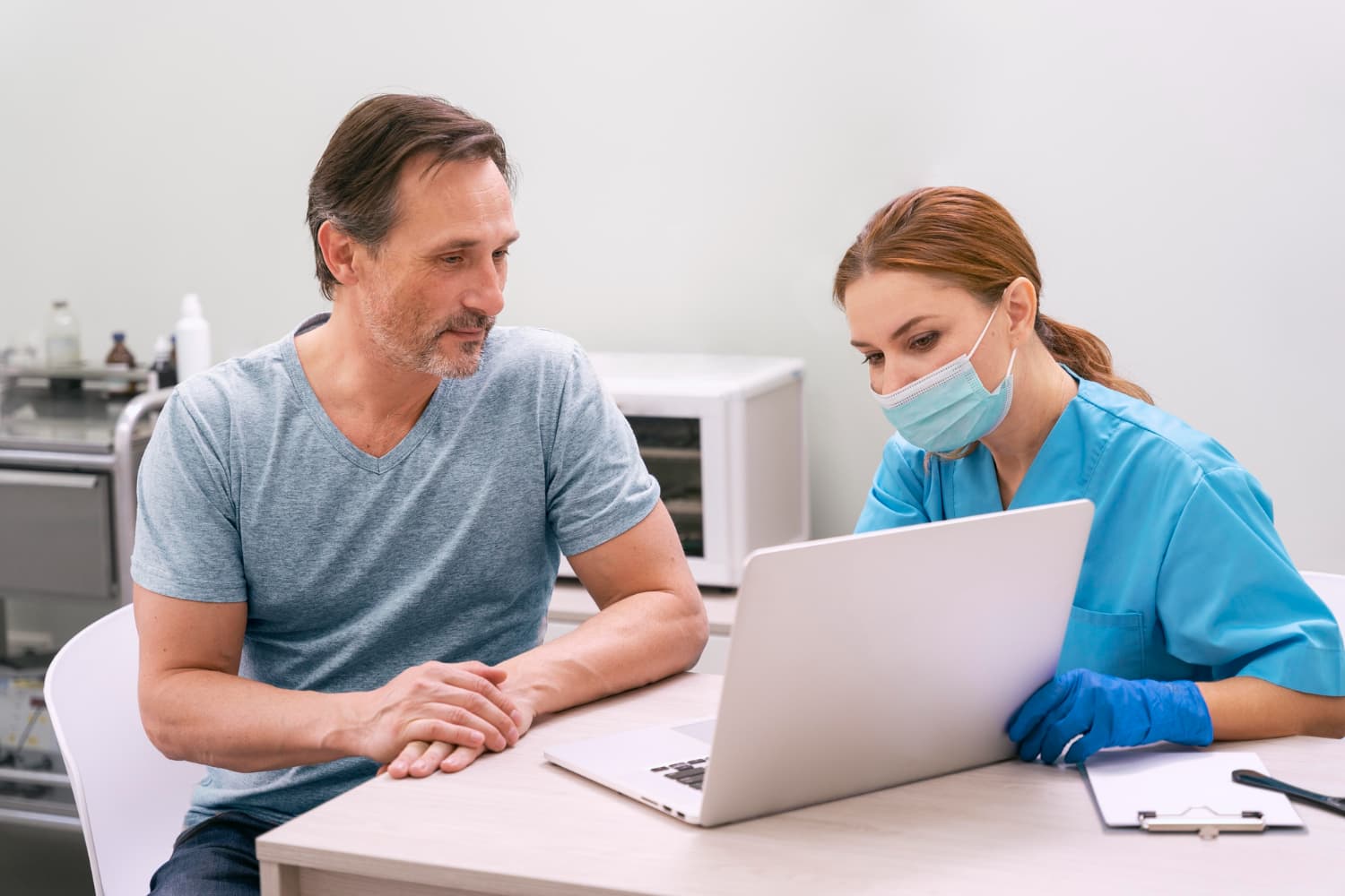 Seguimiento médico online frente a atención presencial