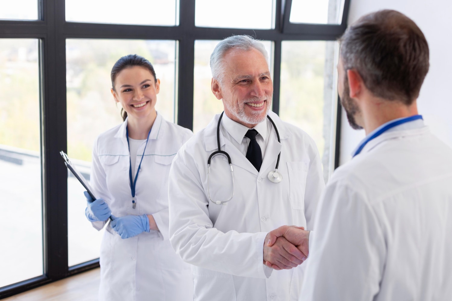 Join Health Clino as a remote doctor in Spain