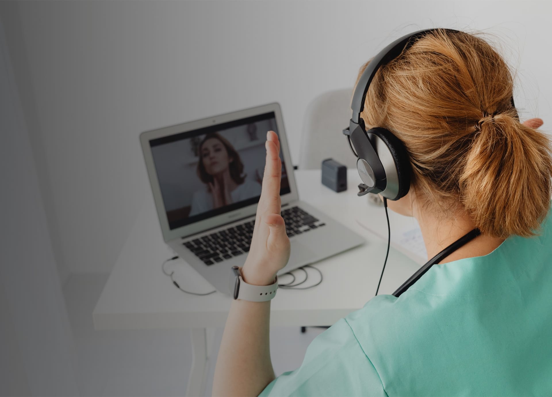 Médico online en A Coruña, España — Health Clino